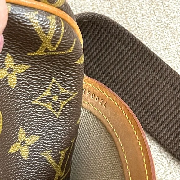 Sold - Sling / Shoulder bag - Picture 10 of 11